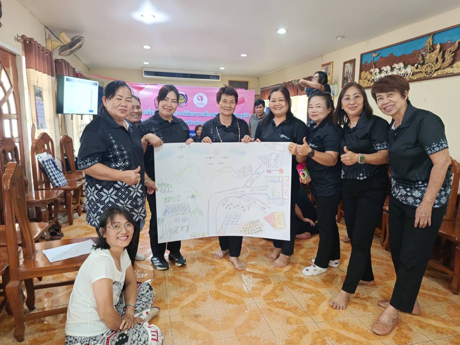 พช.สูงเม่น เข้าร่วมโครงการเพิ่มศักยภาพการพัฒนาองค์กรสตรีด้านเศรษฐกิจ สังคม การเมืองและส่งเสริมช่องทางตลาดออนไลน์