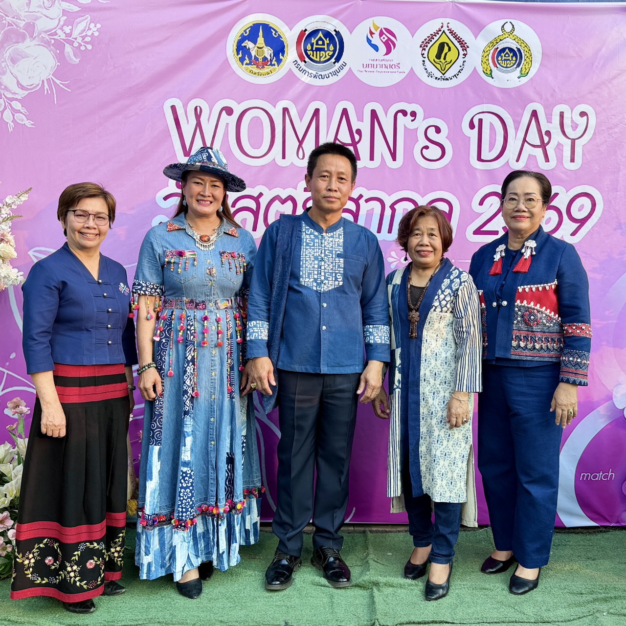 พช.สูงเม่น ร่วมกิจกรรมเนื่องในวันสตรีสากล ประจำปี 2569 ภายใต้โครงการ "สตรีเวียงโกศัย ร่วมใจแก้ปัญหา พัฒนาคุณภาพชีวิต พิชิตความรุนแรงต่อสตรี" และโครงการ "เรียนรู้ฝึกหัด ตลาดนัดสตรี ของดีจังหวัดแพร่"