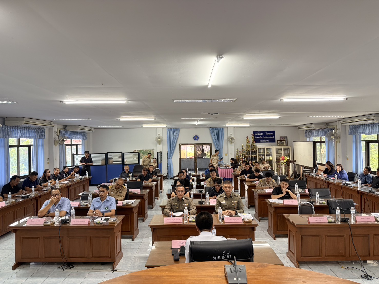 พช.สูงเม่น ร่วมการประชุมหัวหน้าส่วนราชการระดับอำเภอ ครั้งที่ 8/2569 พร้อมประชุมคณะกรรมการบริหารงานอำเภอแบบบูรณาการ(ก.บ.อ.) ครั้งที่ 8/2569 และประชุมคณะกรรมการศูนย์ปฏิบัติการป้องกันและปราบปรามยาเสพติดอำเภอสูงเม่น ครั้งที่ 8/2569